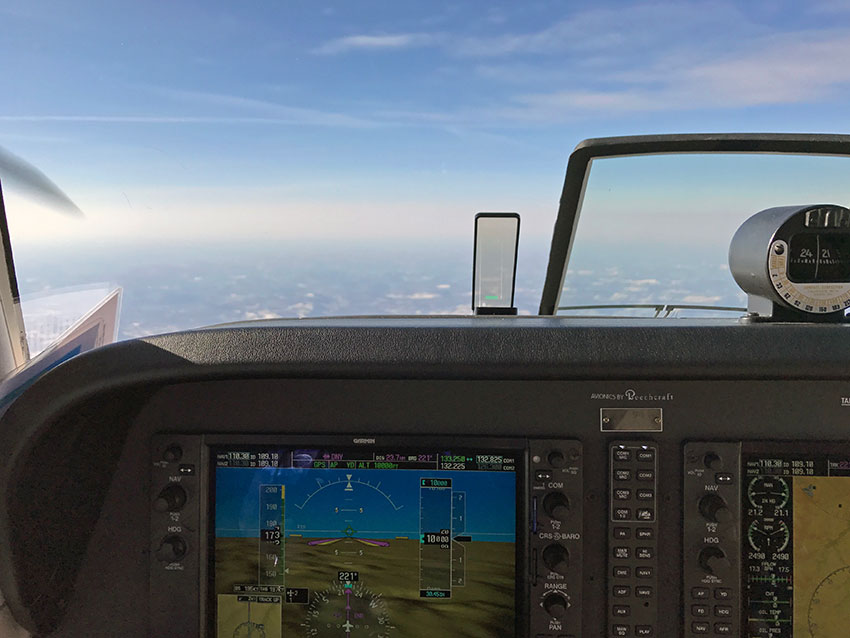 Alpha Systems AOA Eagle with a Flush Mount HUD installed in a Beechcraft Baron G58